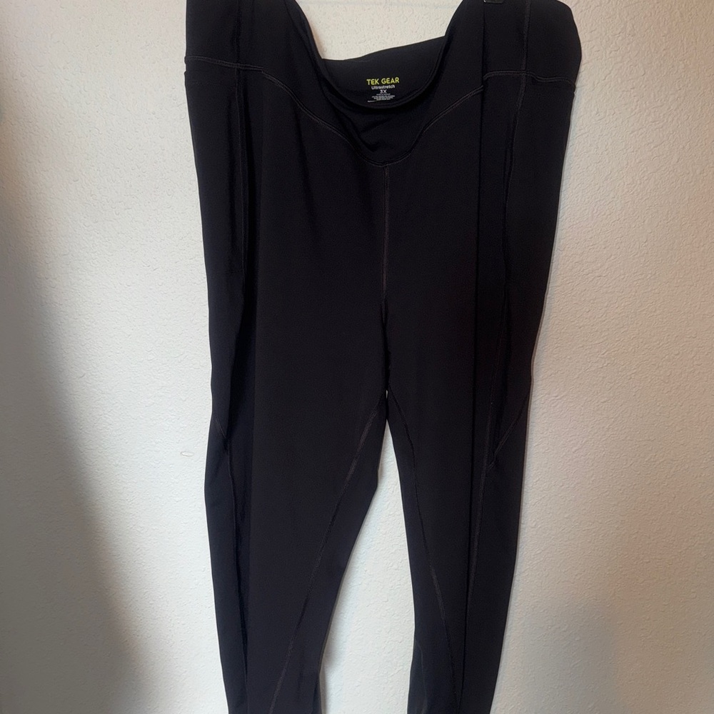 Tek Gear UltraStretch Black Leggings‎